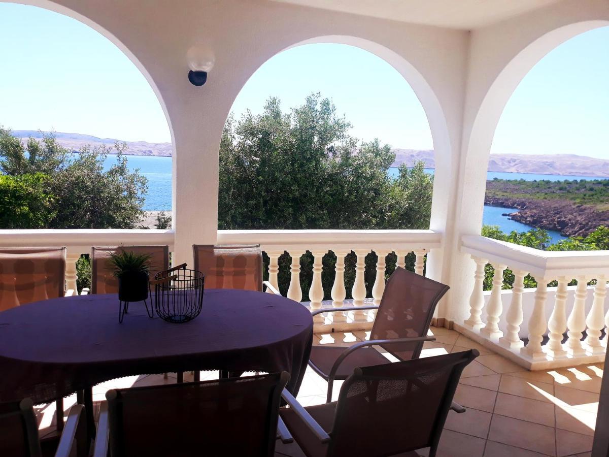 Villa Mihaela - Apartment Ika Cesarica Buitenkant foto