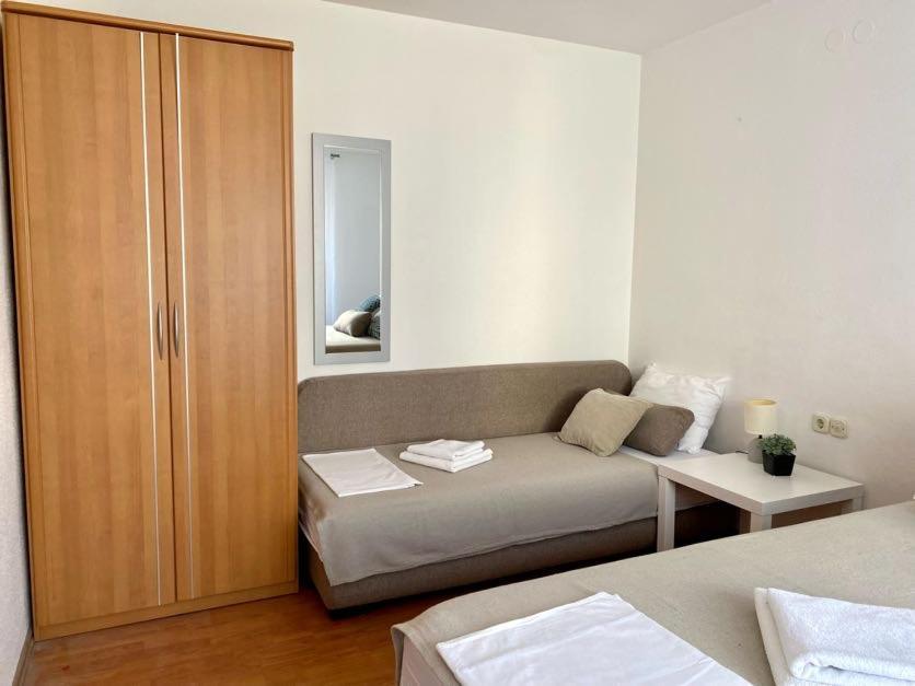 Villa Mihaela - Apartment Ika Cesarica Buitenkant foto
