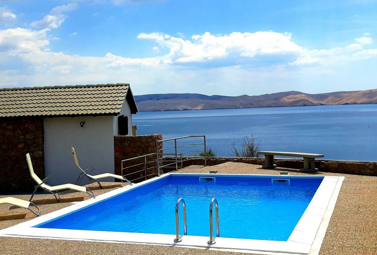 Villa Mihaela - Apartment Ika Cesarica Buitenkant foto