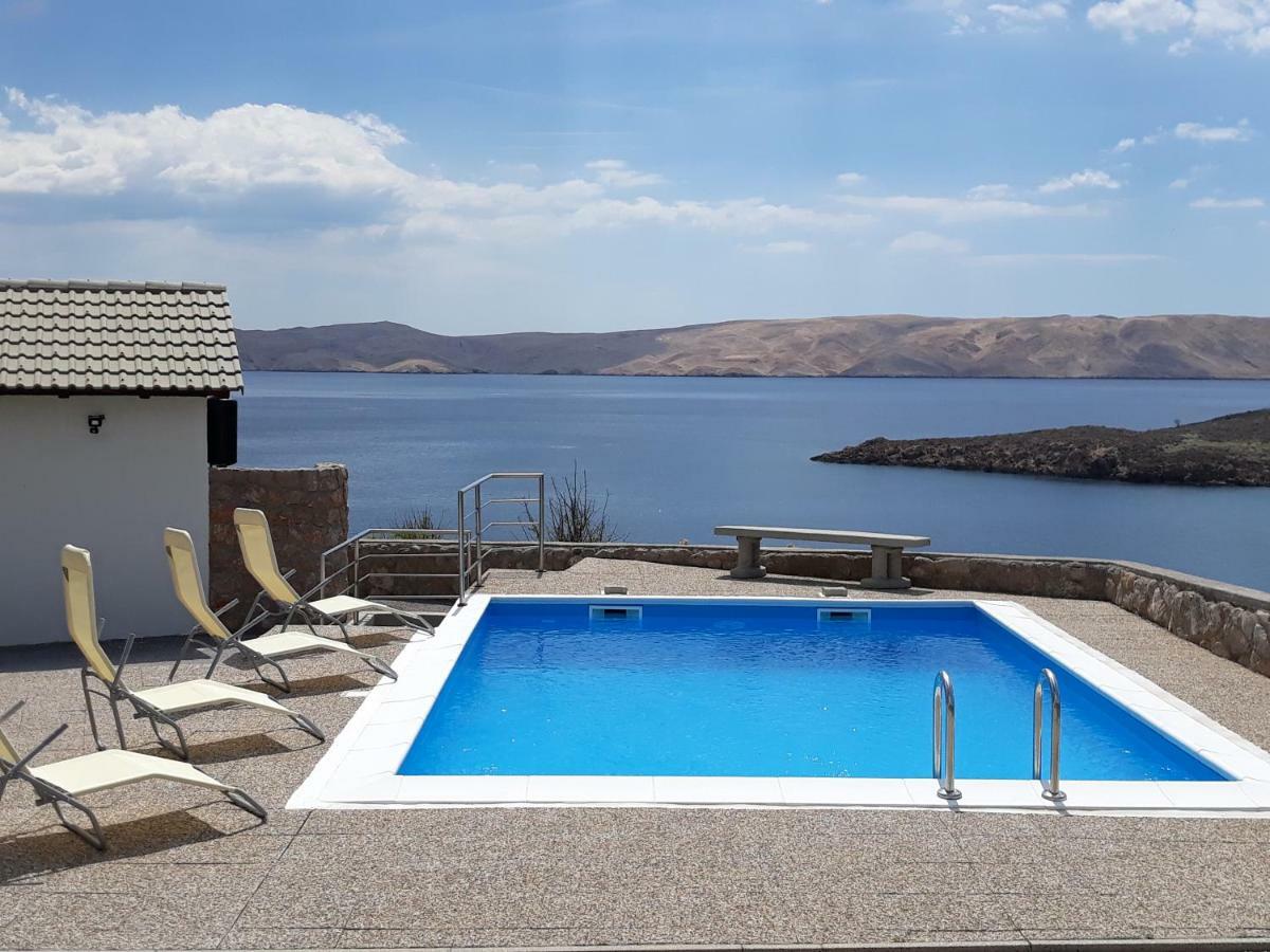 Villa Mihaela - Apartment Ika Cesarica Buitenkant foto